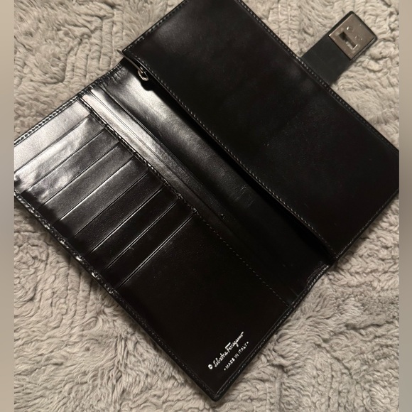 Salvatore Ferragamo Long BLack Leather Wallet - Picture 4 of 13
